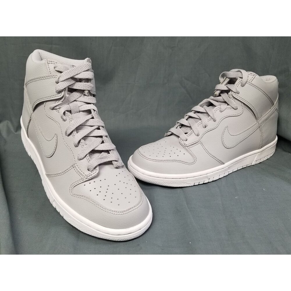 Nike Dunk High (GS) Grey White Brand NEW in BOX Size 6.5Y !!!